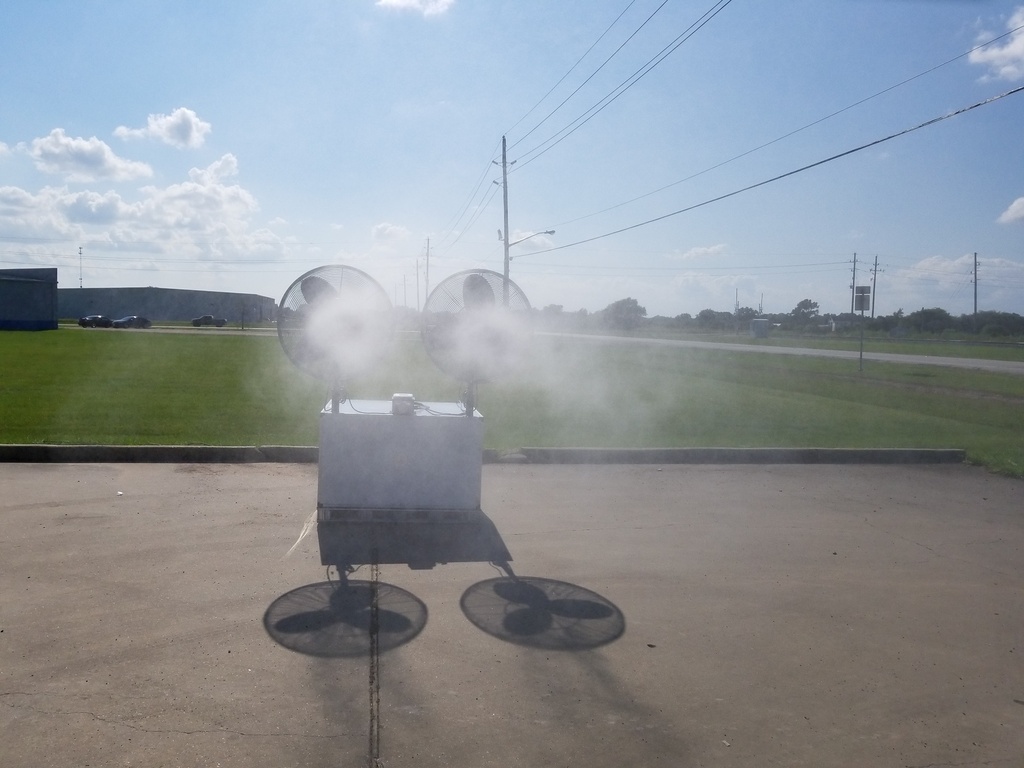 Industrial Portable Misting Fan System with 100 Gallon Tank